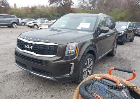 2022 Kia Telluride Ex z USA, uszkodzony, nr VIN 5XYP3DHCXNG230576